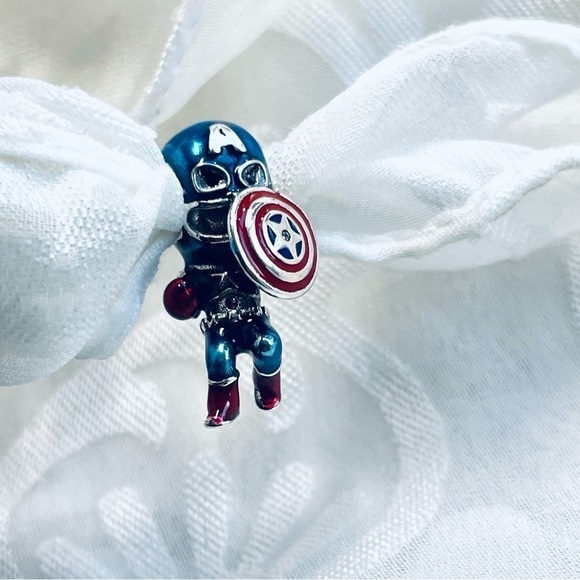 🛡️ NWOT Captain America  Charm – The Avengers⚡ - Picture 5 of 12